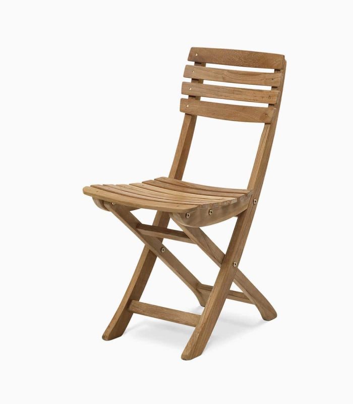 Classic wooden chair — изображение 1